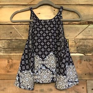 Vertiche girl’s blue patterned tank blouse